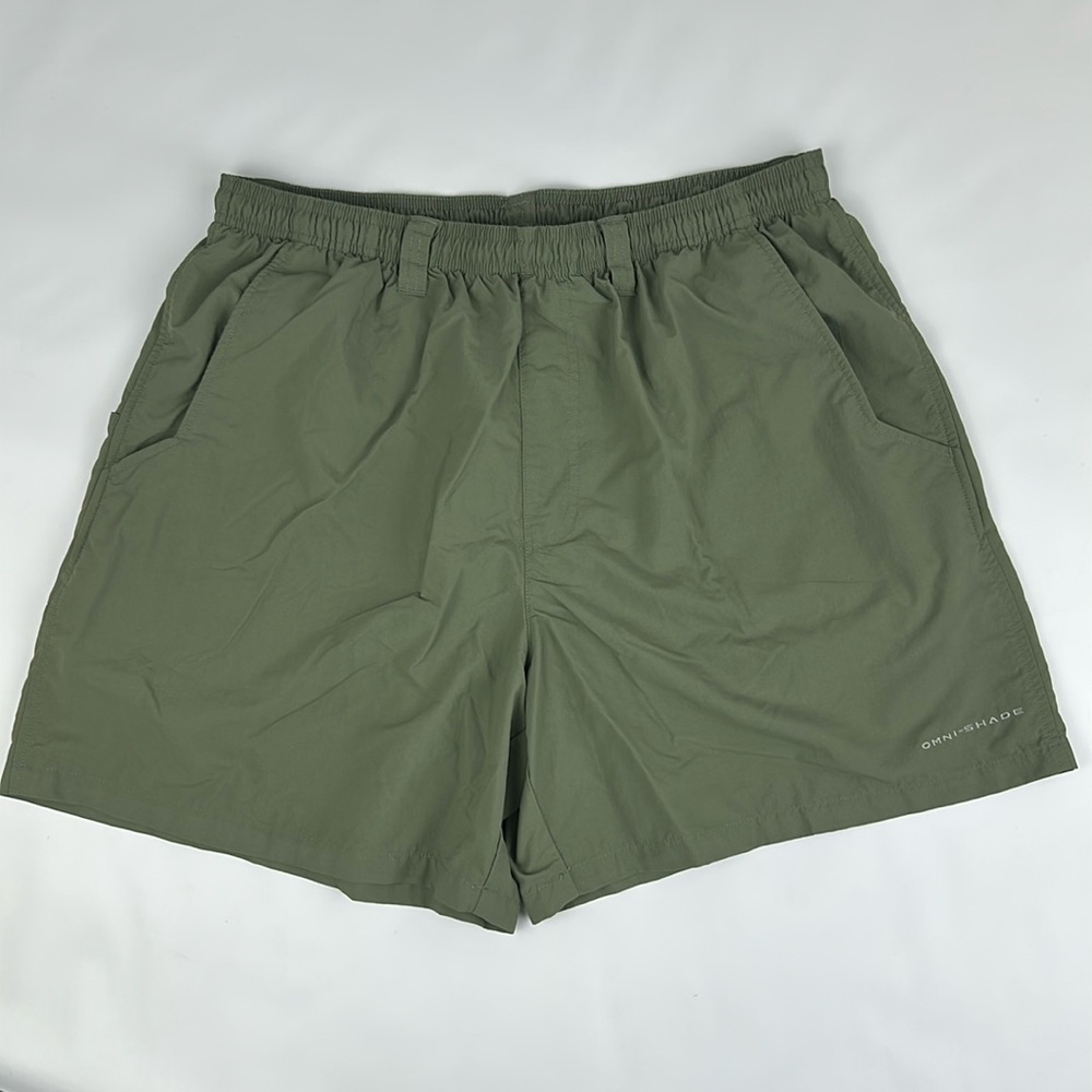 Columbia PFG Men’s Swim Trunks Casual Shorts. Large. Olive Green. No liner.
